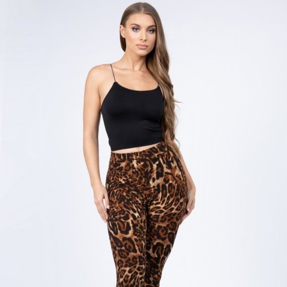 Plus Size High Rise Pull-On Leopard Print Leggings - Picture 8 of 8